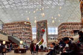 The starfield library is a public library located in the coex, shopping mall of gangnam area. The Humanities The Next Frontier For Korea S Chaebol Korea Expose