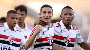 No ano passado, o são paulo perdeu para o flamengo, na decisão, por 1 a 0. Sao Paulo X Vasco Os Destaques Que Podem Decidir A Final Da Copinha Goal Com