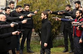 Jun 21, 2021 · akgün karakteri ile son yaz dizisinde sevenlerinin karşısına çıkan oyuncu alperen duymaz, oyunculuk performansının yanı sıra özel hayatı da çok konuşulan konular arasına girdi. Alperen Duymaz Cukur Dizisine Katildi Magazin Haberleri