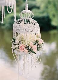 Bird Cage Decor Ideas For Weddings Best 22 Birdcage Decoration Ideas For Rustic Weddings Weddinginclude Bird Cage Decor Shabby Chic Decor Shabby Chic