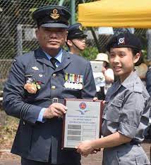 香港航空青年團（英文：hong kong air cadet corps）於1971年4月7日由一群熱愛飛行的華人及外籍人士共同創立，以紀律性的編制和訓練，為香港青少年提供有益身心的課餘活動，建立其自信心、培育其責任感、並且發揮其潛能，使他們成為優良的領. é¦™æ¸¯èˆªç©ºé'å¹´åœ˜406ä¸­éšŠ é¦–é¡µ Facebook