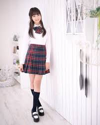 菅井ありあさんはinstagramを利用しています 白ブラウスを着てるとちょっと優等生に見えるかなぁ ピンクラテ卒服です みんなそろそろ卒服決めたかな あと少しの小学校生活 楽しみたいなぁ js6 ピンクラテ 卒服 白ブラウス 優等生コーデ 白