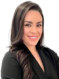 Mayra Olivas's Instagram, Twitter & Facebook