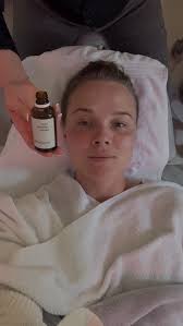 Einmal im Jahr gibt es die Reisegrößen von Reviderm. Nicht nur praktisch  für den Urlaub sondern auch,um die Produkte besser kennenzulernen. Von  Reinigung über Bodylotion ist einiges dabei. Pssst 🤫 Die kleinen