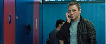 Bond In Action Casino Royale James Bond Lifestyle Casino Royale James Bond Casino Royale Celebrity Style Guide