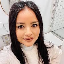 Aracely Pena (@fanzenailstudio) · Omaha, NE