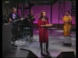 Nina Gordon Tonight And The Rest Of My Life Personal Soulmates Lovers Bestfriends Husband Wife To Us 10000 Maniacs Natalie Merchant Trouble Me Live On Us Tv Natalie Merchant Music Tv My Music