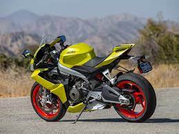 2021 Aprilia Rs 660 Mc Commute Review - Not Every Sportbike Rider Wants A 190-some Horsepower Superbike So For 2021 Italian Motorcycle Manufacturer Aprilia Exp