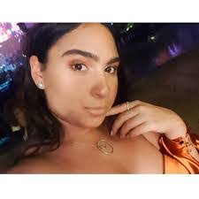 Lisa Razon's Instagram, Twitter & Facebook