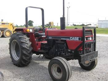 Case IH 585 Tractor