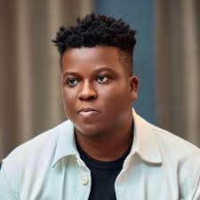 Phaeton de Lasserre Écrit "Aime Moi Fort"