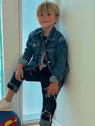 Milan piqué mebarak (family member) was born on the 22nd of january, 2013. Sasha Pique Shakira Fandom