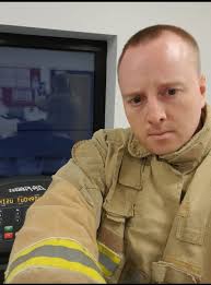 The ultimate #FridayFeeling! Crew Manager Gary Newton retired this week  after 29 years of service at Tynemouth, Gosforth and Wallsend fire  stations. He looks pretty excited about it! Thanks for all your