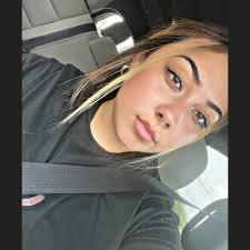 ✨✨✨9K Giveaway✨✨✨ Who wants to win a free set of braids, lashes and  threading session, and a makeup session? 💖🎀💋 Rules to enter: -you must  follow all 3 pages D' Beauty Studio,