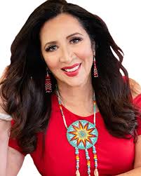 🌹Taking wisdom from her Cherokee ancestors, leadership expert  @cynthiamruiz explains how values like harmony and balance make conscious  leaders. * This time