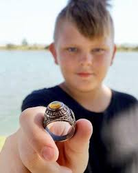 Angler reels in ring from Class of '76