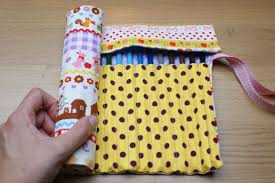 How To Make A Coloured Pencil Roll D Pencil Roll Pencil Case Pattern Colored Pencil Holder