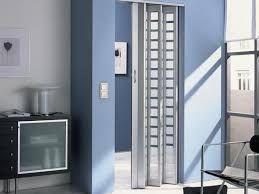 Marley Glas Falttur New Generation Aluminium Weiss Satinierte Kunstglas Einsatze Im Karomuster 86 X 205 Cm Schiebetur Zimmergestaltung Falten