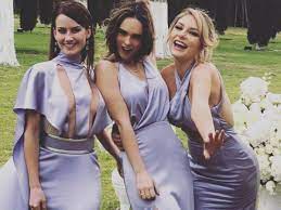 Altair jarabo disfruta así de parís, antes de su boda los invitados a la ceremonia por el civil compartieron en sus redes sociales algunas fotografías con los esposos tras enlace. El Polemico Vestido Del Que Altair Jarabo Se Arrepentira Toda La Vida Infobae