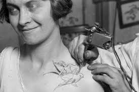 Did you know that the first tattoo machine was invented in 1891? 18 Vintage Photos Of Tattooed Women From The 1890s To The 1960s Art Sheep