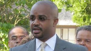 Sen. Bert Johnson's campaign records a tangled mess