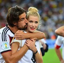 Auch sami khedira hat eine neue und sie sieht aus wie lena! Lena Gercke Und Kilian Muller Wohlfahrt Ja Wir Sind In Einer Beziehung Welt