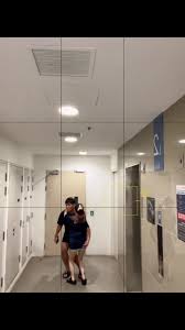 Doing the one hand pick up hug from @payton reed #coupletrend #❤️ #love #fyp