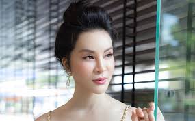 Cuộc ly hôn bí ẩn của nữ MC nổi tiếng VN tự nhận là hồng nhan bạc tỷ, lý do  tan vỡ gây sốc