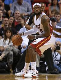 He was examined by a trainer on the sideline before heading to the locker room. All Of The Times Lebron James Wore The Nike Lebron 11 This Season Sole Collector
