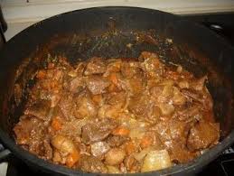 Das Perfekte Burgunder Fleischtopf Rezept Mit Bild Und Einfacher Schritt Fur Schritt Anleitung Speck Grob Wurfeln Zwiebeln Je Nach Gro Rezepte Essen Portionen