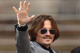 Johnny Depp Helps Make Young Dying Fan's Dream Come True With Captain Jack  Sparrow Surprise