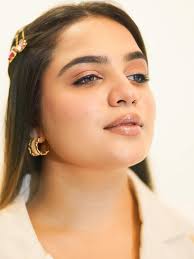 Felling blue 🩵 . . #ootd #swimming #dubai🇦🇪