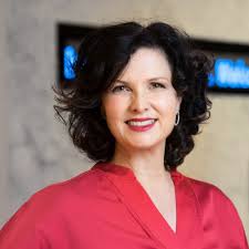 Kathy Mcleod's Instagram, Twitter & Facebook