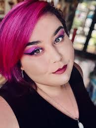 Fay Mitchell's Instagram, Twitter & Facebook