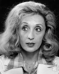 Edna Buchanan is the Pulitzer prize-winning crime reporter who covered more  than 5,000 violent deaths during her 18-year career at the Miami Herald.  She won the Pulitzer for general news reporting in