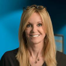 Melanie Wells's Instagram, Twitter & Facebook