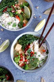 Curry Vert Vegetalien Recette Facile Del S Cooking Twist Recette En 2020 Recette Facile Curry Vert Pois Mange Tout