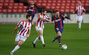 Матч в прямому ефірі можна подивитися за допомогою відеосервісу megogo. Yubilejnyj Gol Messi Pomog Barselone Odolet Atletik Isport Ua