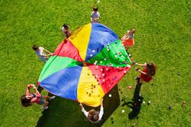 Puedes utilizar rodillo inflable para que tu pequeño se divierta en el exterior gracias a los juegos de niños al aire libre. 20 Juegos Al Aire Libre Para Ninos As Divertidos Tradicionales Y En Grupo