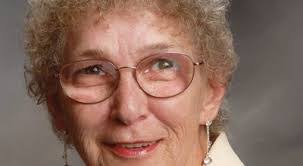 Lynn Spry's Instagram, Twitter & Facebook