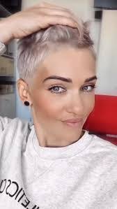 Toni Strobel's Instagram, Twitter & Facebook