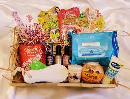 What Are The Best Xmas Hampers Ideas For You Xmas Hampers Christmas Gift Hampers Christmas Gifts For Mum