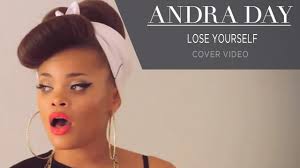 Sin embargo, andra es mucho más que una tipo doppleganger de rihanna. Singer Andra Day Rises As Soul Songstress Vision Newspaper