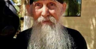 Αμερικη = mia neα πεντηκοστη. Oi Epikindynoi Logismoi Gerontas Efraim Arizonas Briefingnews