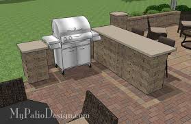 Maintaining your grill is essential for any successful barbecue, so don't get caught with a dirty barbecue at our next outdoor party. 665 Sq Ft Contrasting Paver Patio Design With Grill Station Bar Mypatiodesign Com