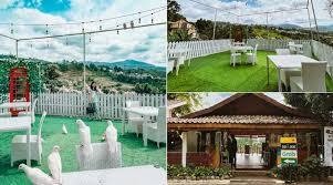 Cita rasa yang ditawarkan makanan khas jawa barat ini tentu saja tidak akan kamu dapatkan di tempat lain. De Tuik Cafe Bandung Tempat Makan Semi Outdoor Dengan View Pegunungan Yang Hijau Dan Senja Yang Indah