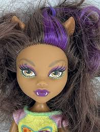 Monster High Clawdeen Wolf Freaky Field Trip Doll