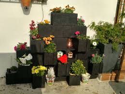 ¿vulnera este post tus derechos? Jardinera Bloques Ideas Macetero Ladrillo Hueco Jardineria En Macetas Ideas De Jardineria Jardines Verticales Ideas Para Jardineras Has 1 876 Members Best Pictures Nature