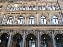 Macquarie group limited (/ m ə ˈ k w ɔːr i /) is an australian multinational independent investment bank and financial services company. Macquarie Bank Wikipedia