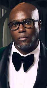 Happy anniversary to such a beautiful couple!! 💚🖤